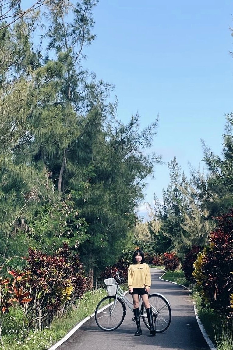 陳靚云